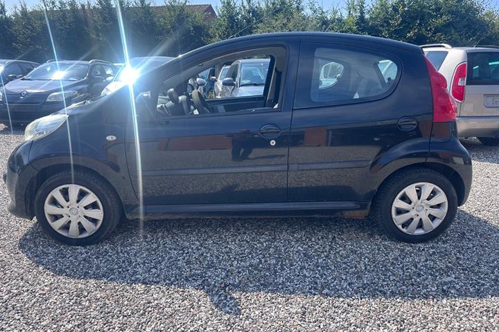undefined Peugeot 107 fra 2009
