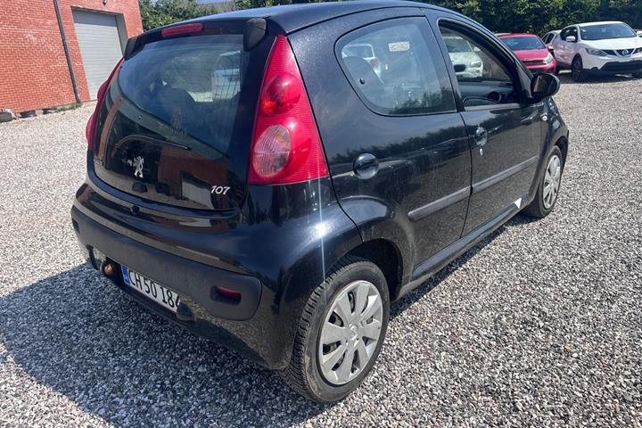 undefined Peugeot 107 fra 2009