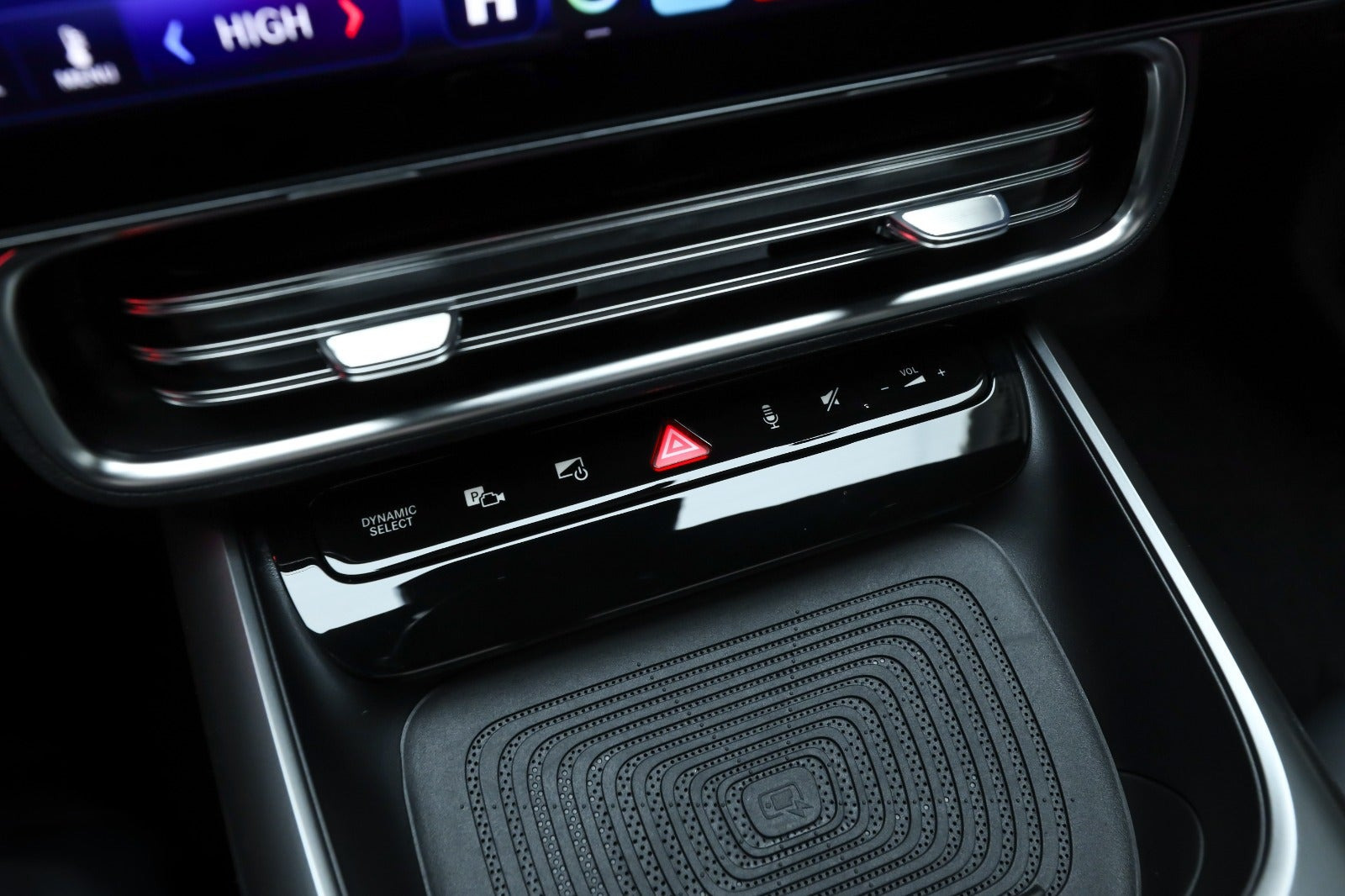 Sort Mercedes CLA250+ fra 2025