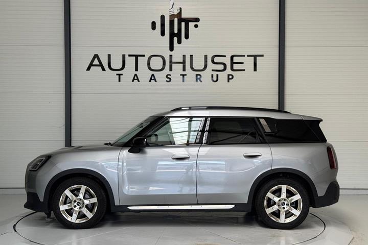 Sølv Mini Countryman E fra 2024