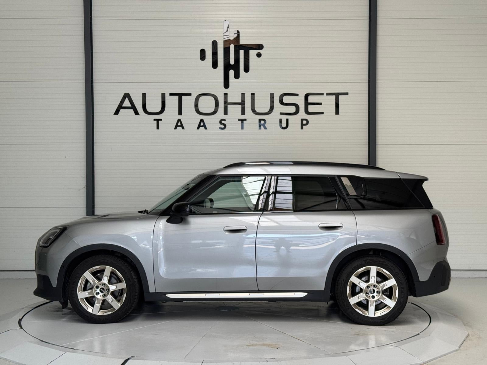 Sølv Mini Countryman E fra 2024