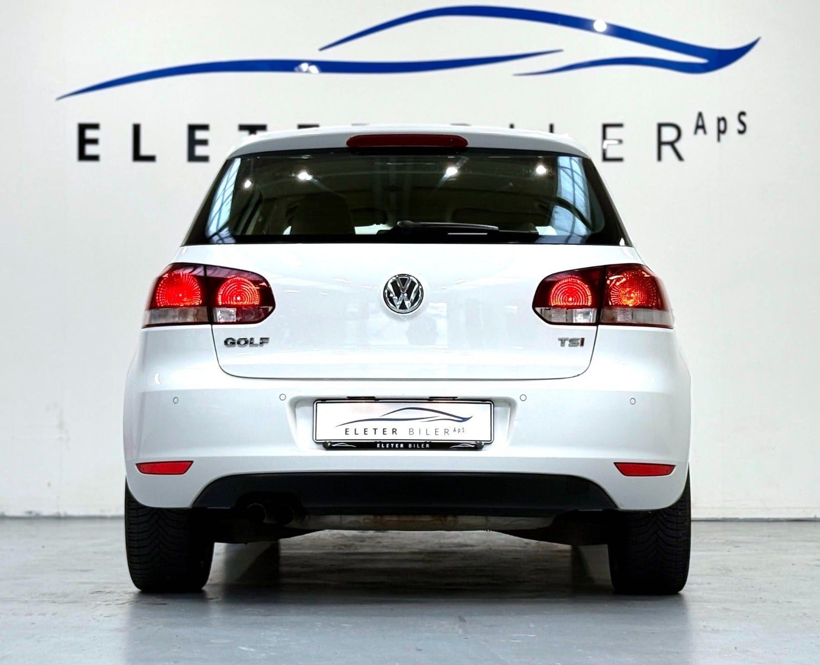 Hvid VW Golf VI fra 2012