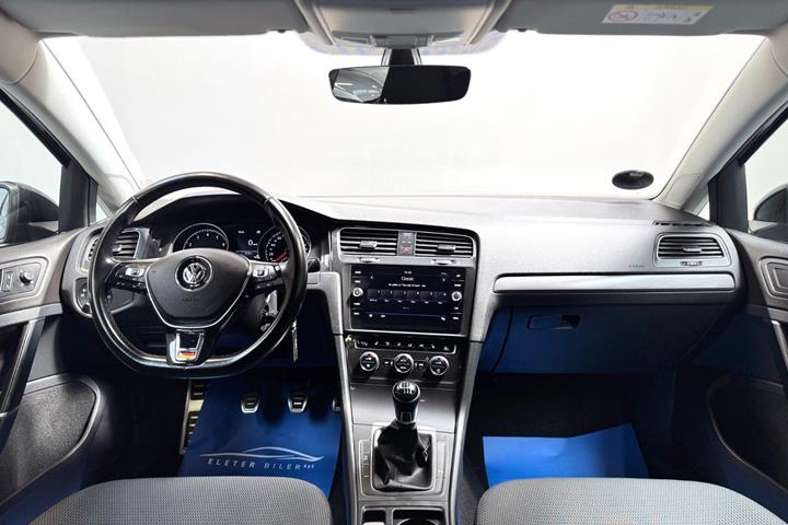 Sort VW Golf VII fra 2018