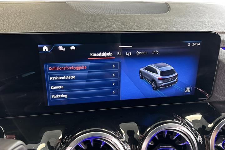 Sølv Mercedes EQA250+ fra 2025