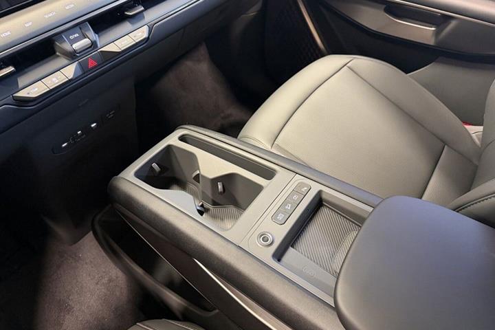 Hvid Kia EV9 fra 2026
