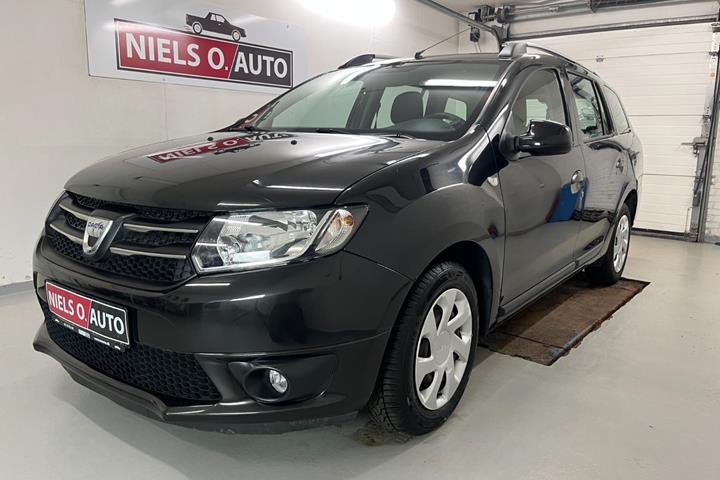 Sort Dacia Logan fra 2016