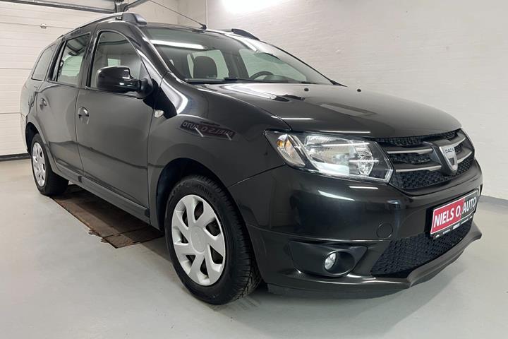Sort Dacia Logan fra 2016