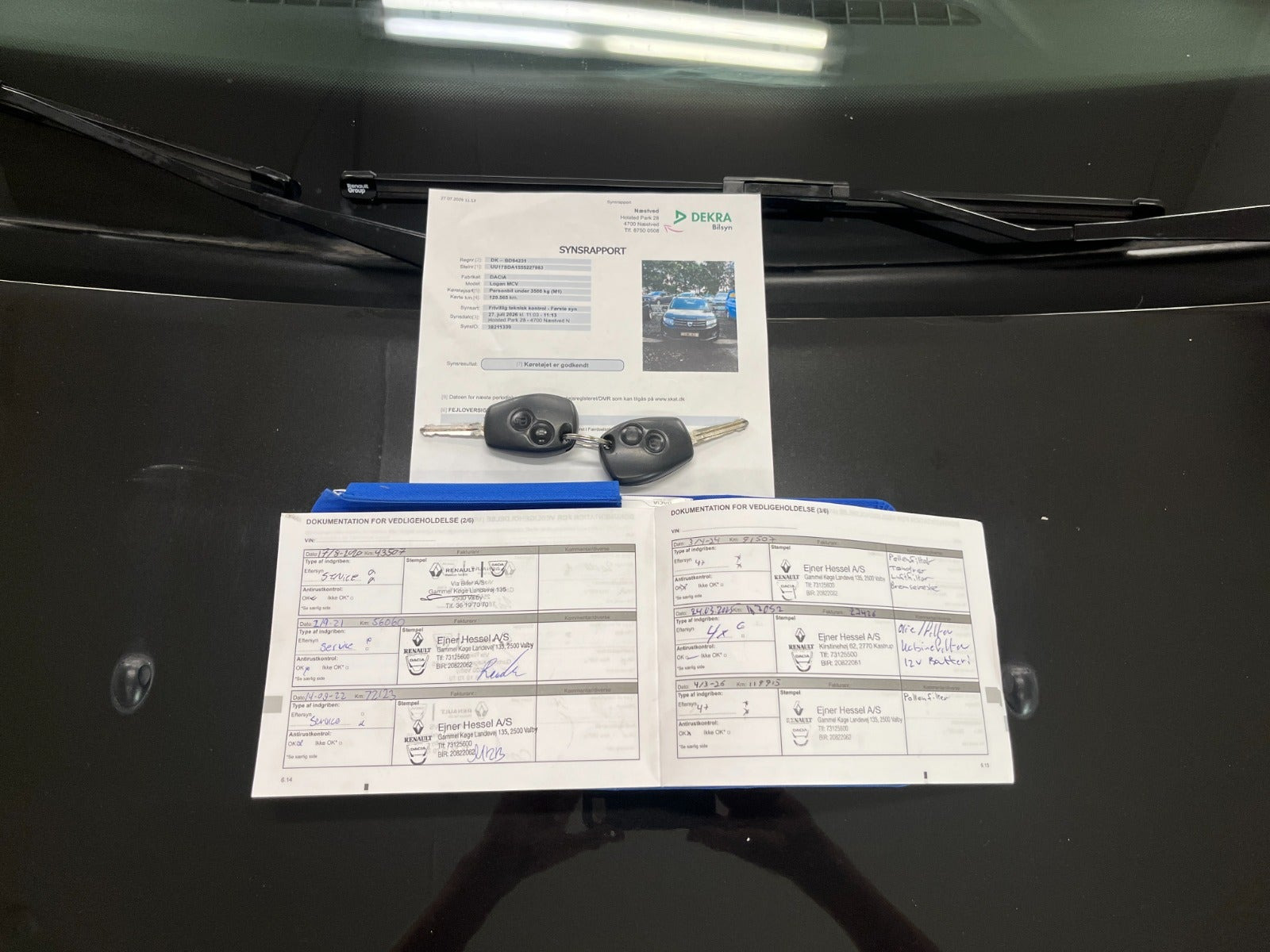 Sort Dacia Logan fra 2016