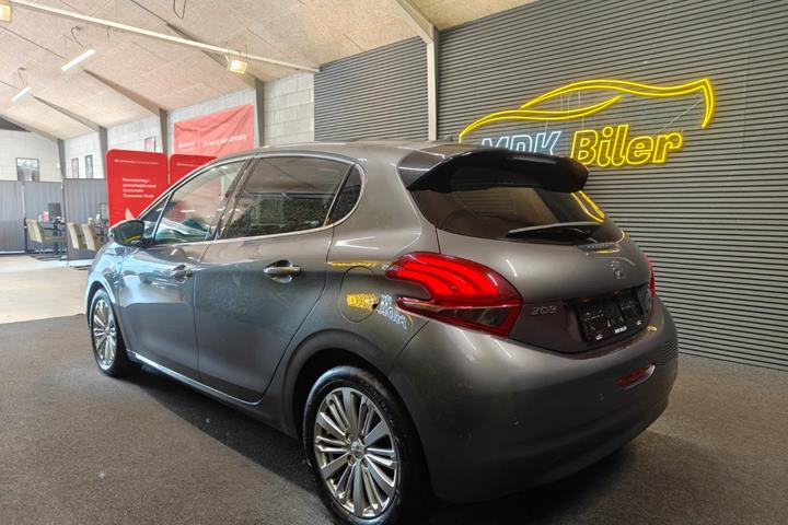 undefined Peugeot 208 fra 2019