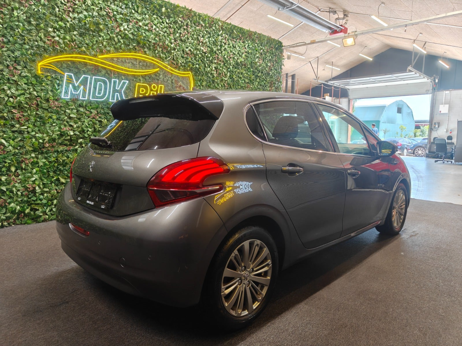 undefined Peugeot 208 fra 2019