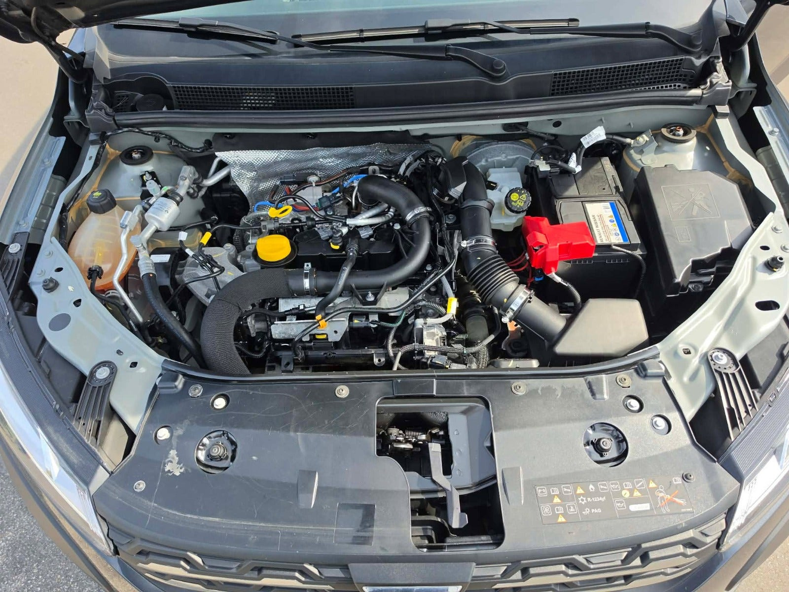 Grå Dacia Sandero Stepway fra 2022