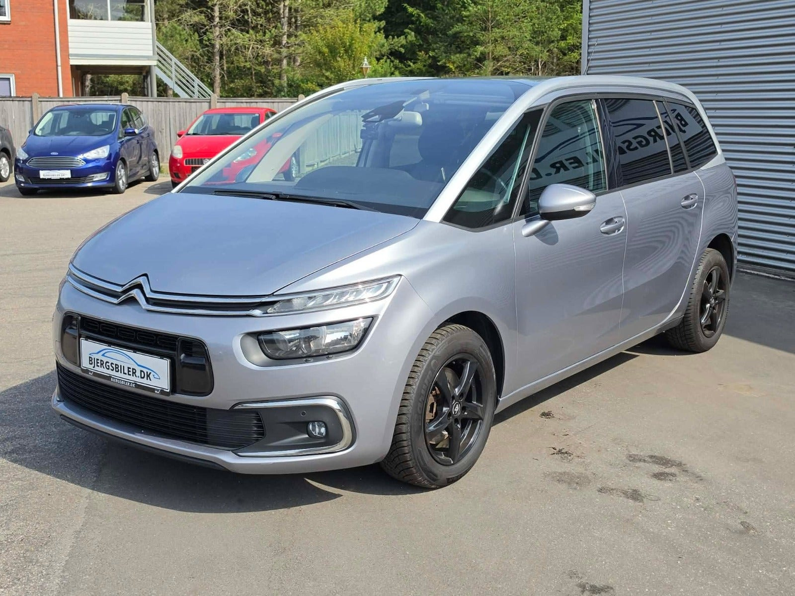 Grå Citroën Grand C4 SpaceTourer fra 2020