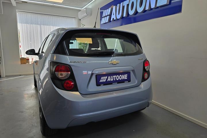 Blå Chevrolet Aveo fra 2011