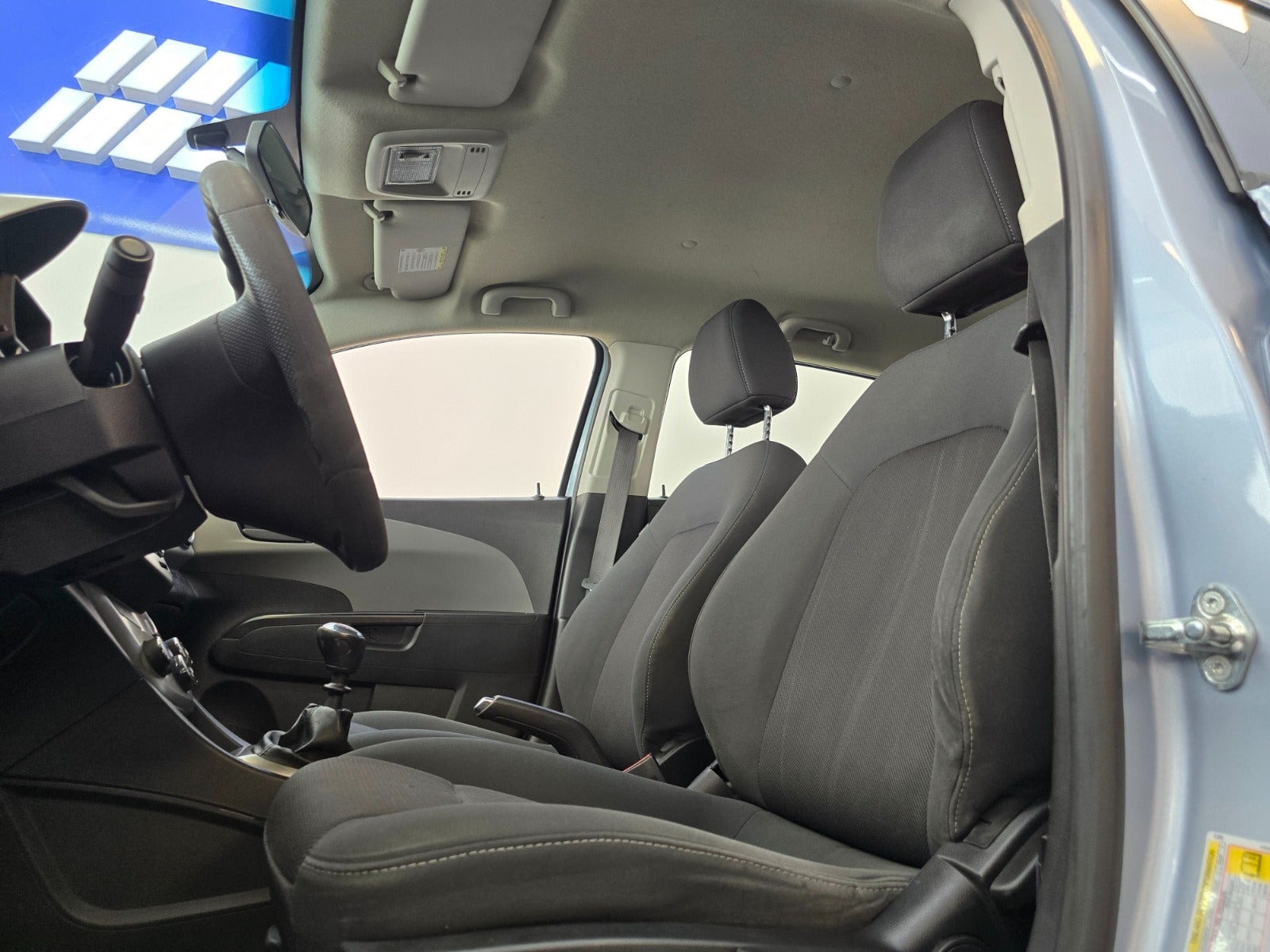 Blå Chevrolet Aveo fra 2011
