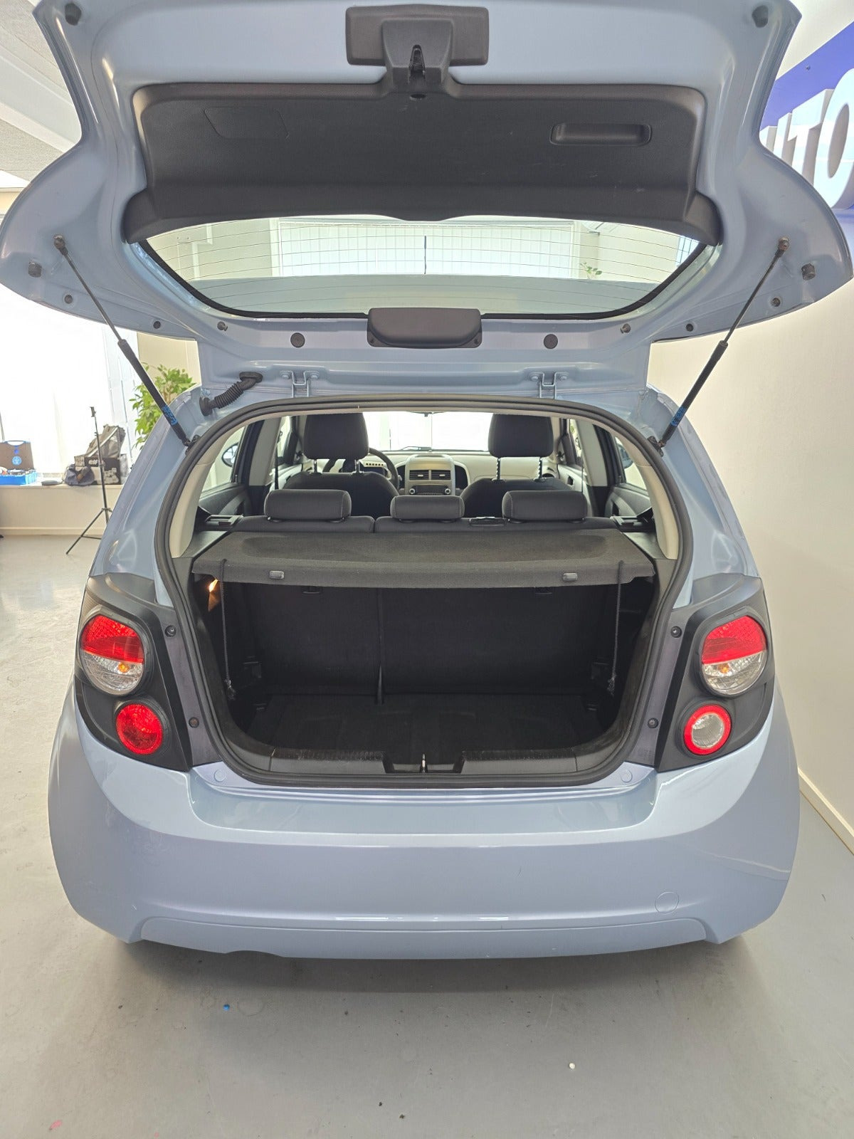 Blå Chevrolet Aveo fra 2011
