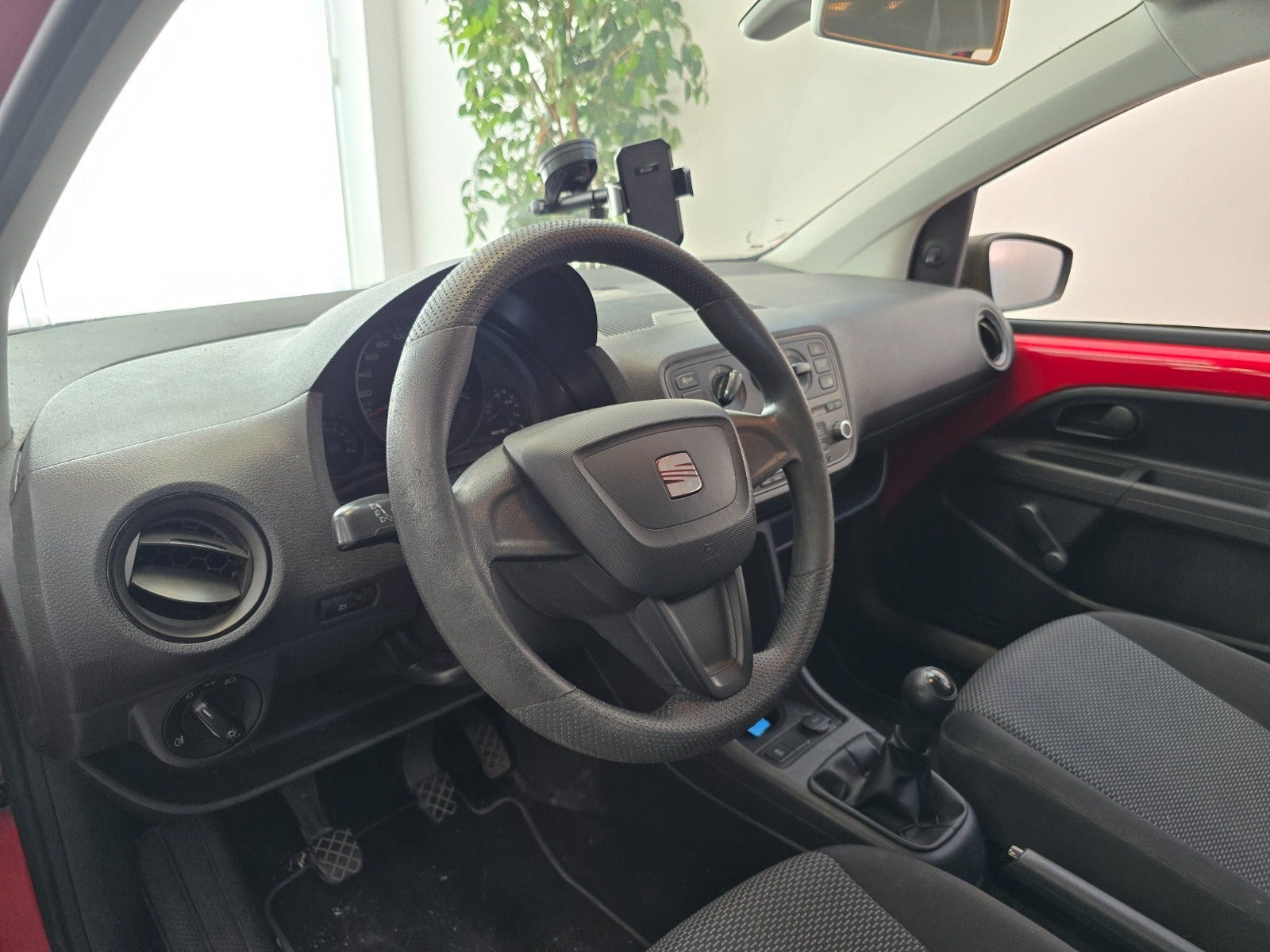 Rød Seat Mii fra 2013