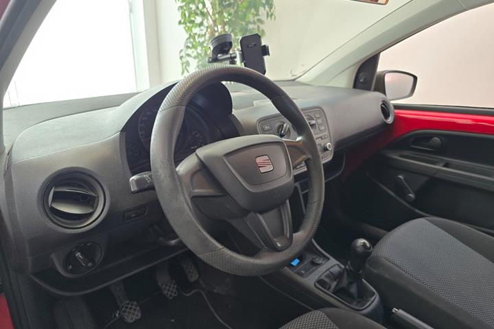 Rød Seat Mii fra 2013
