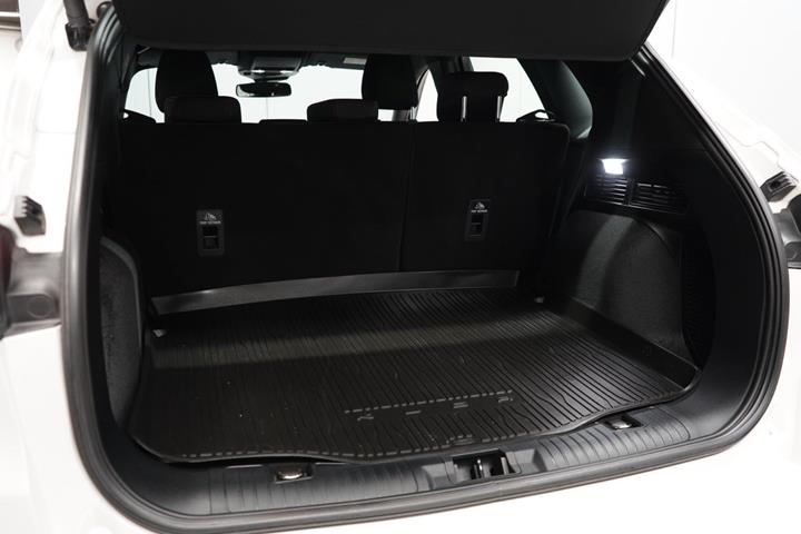Hvid Ford Kuga fra 2021