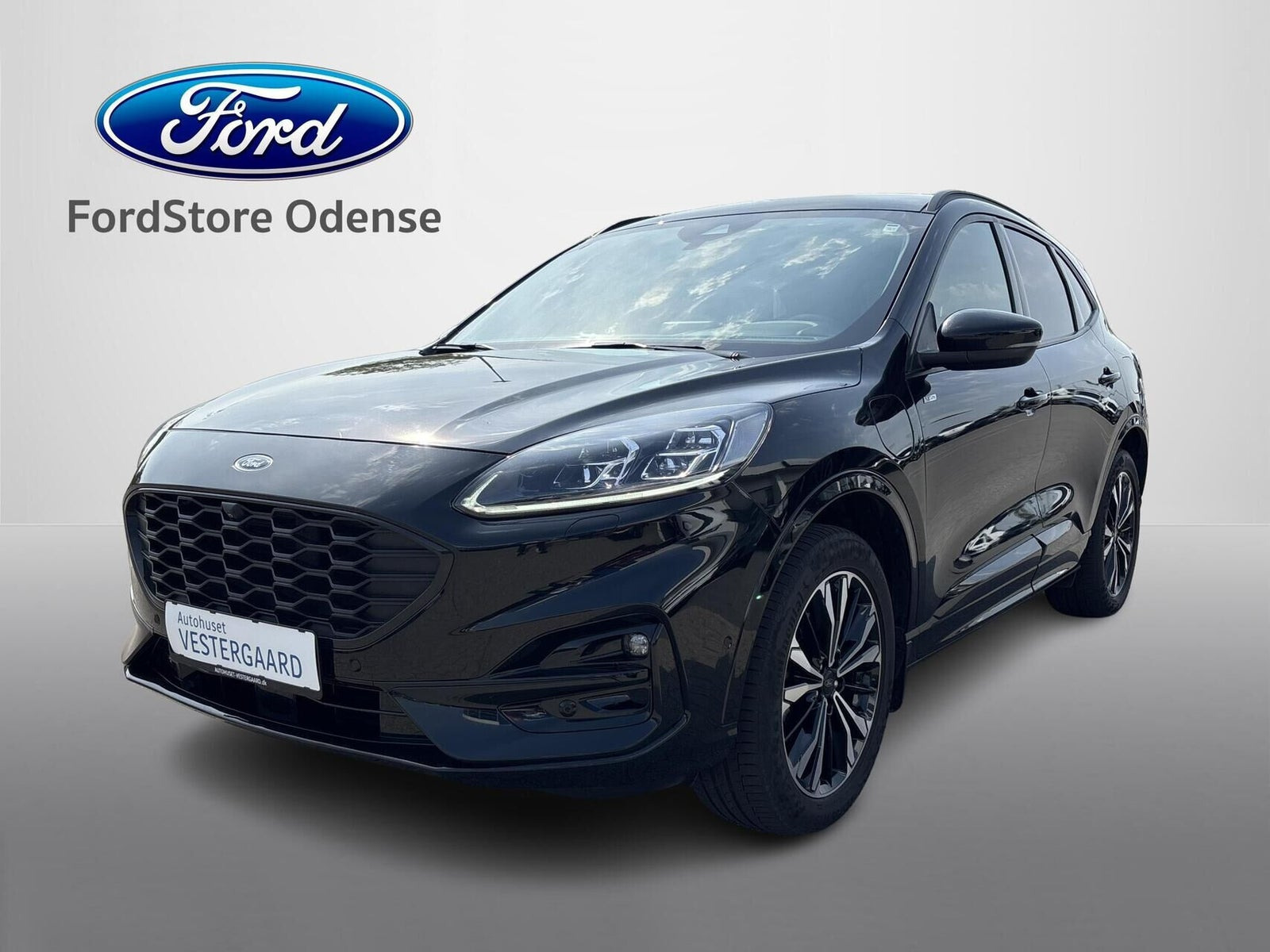 Ford Kuga 2,5 PHEV ST-Line X CVT