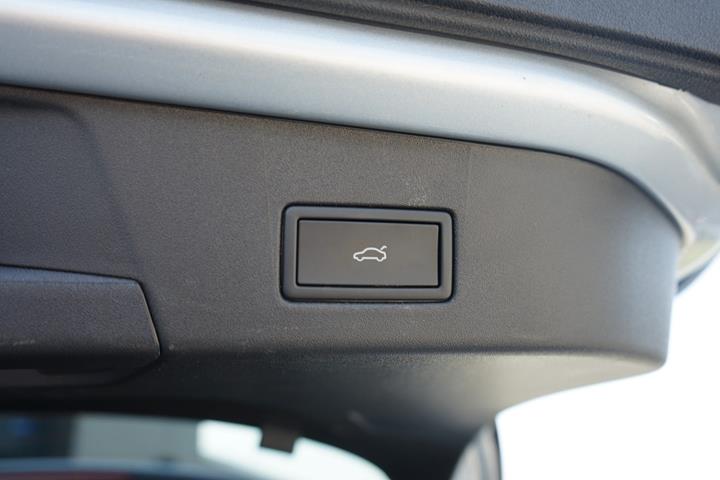 Sølv VW ID.4 fra 2026