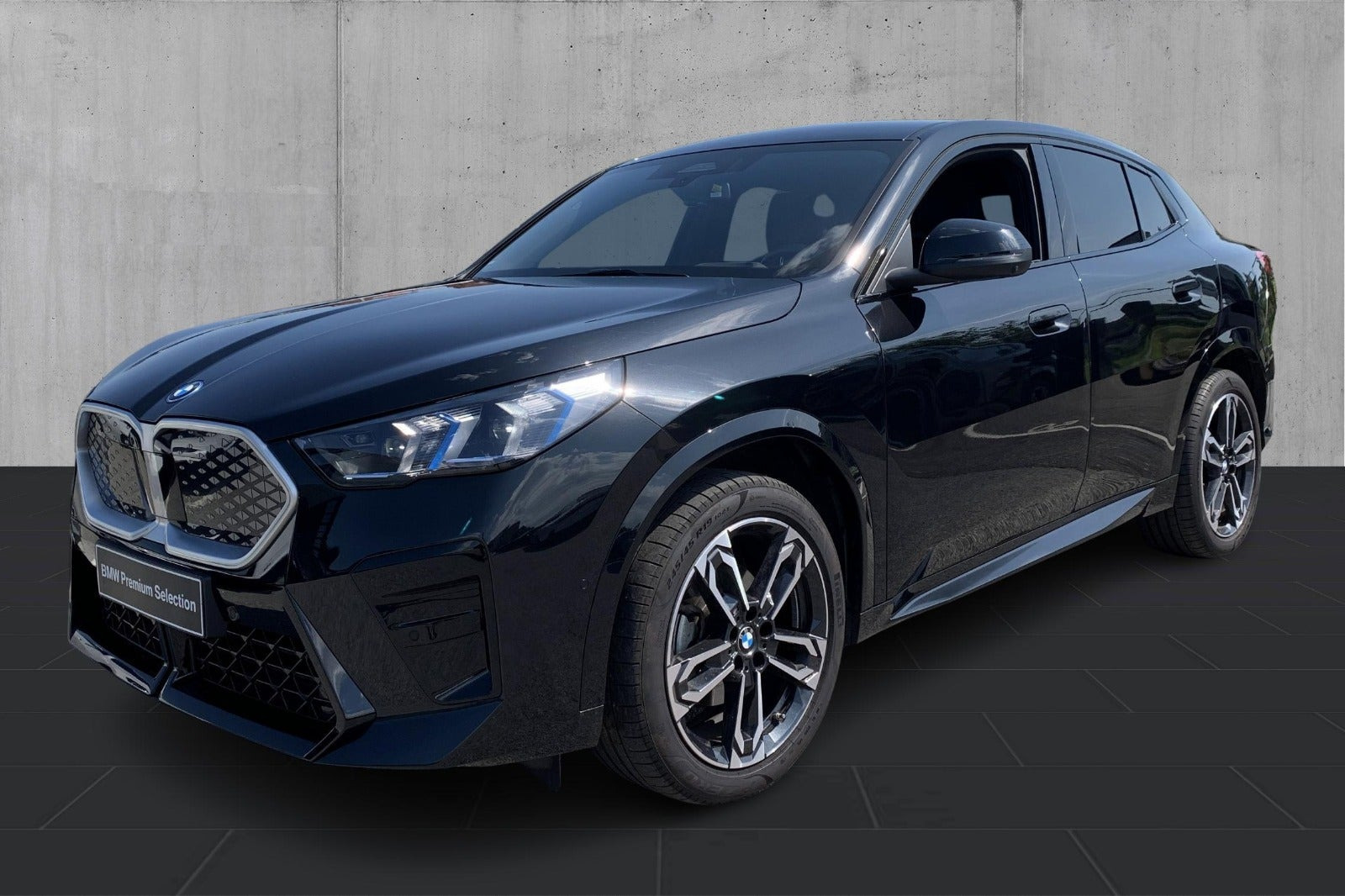 undefined BMW iX2 fra 2025 set udefra