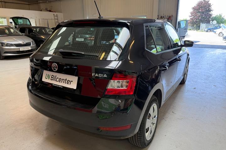 Sort Skoda Fabia fra 2020
