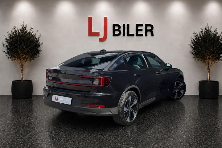 Sort Polestar 2 fra 2023
