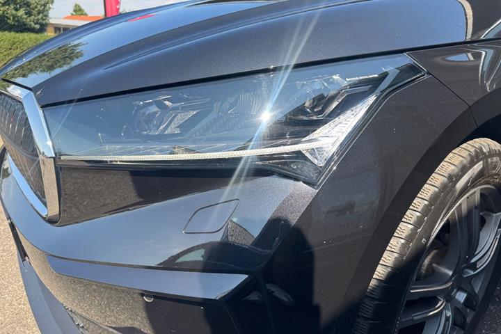 Sort Skoda Enyaq fra 2022