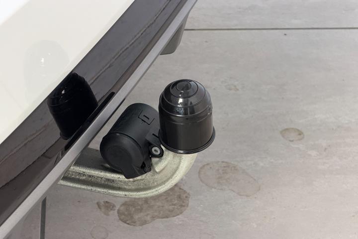 Hvid BMW iX3 fra 2024