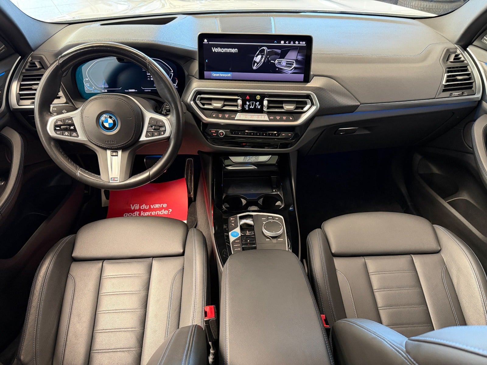 Hvid BMW iX3 fra 2024