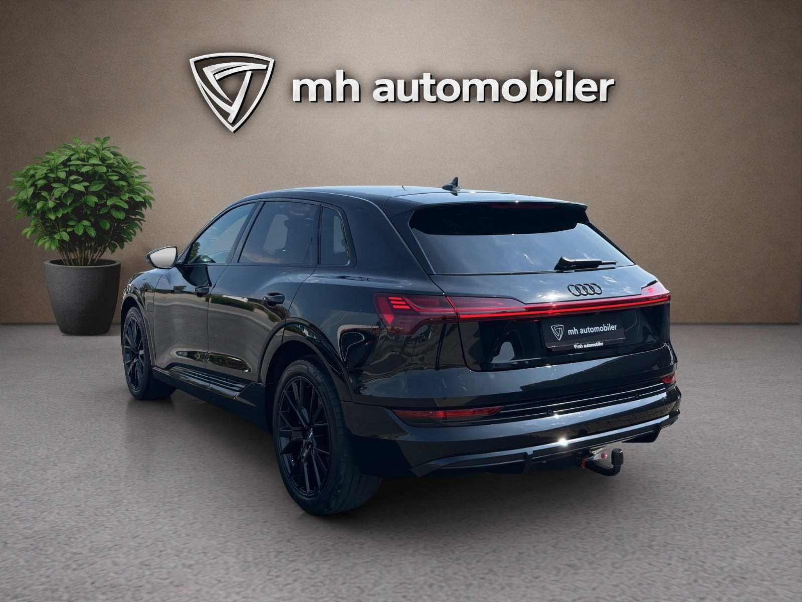 Sort Audi e-tron fra 2023