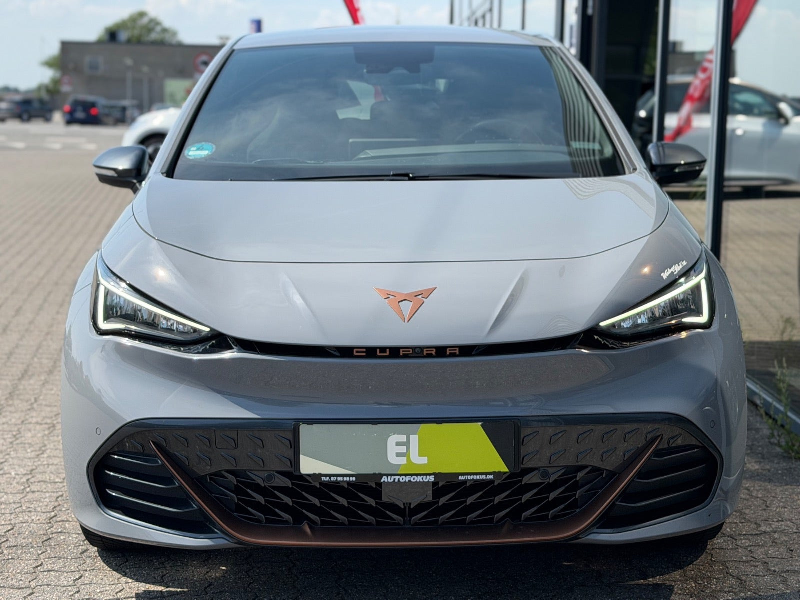 Grå Cupra Born fra 2024