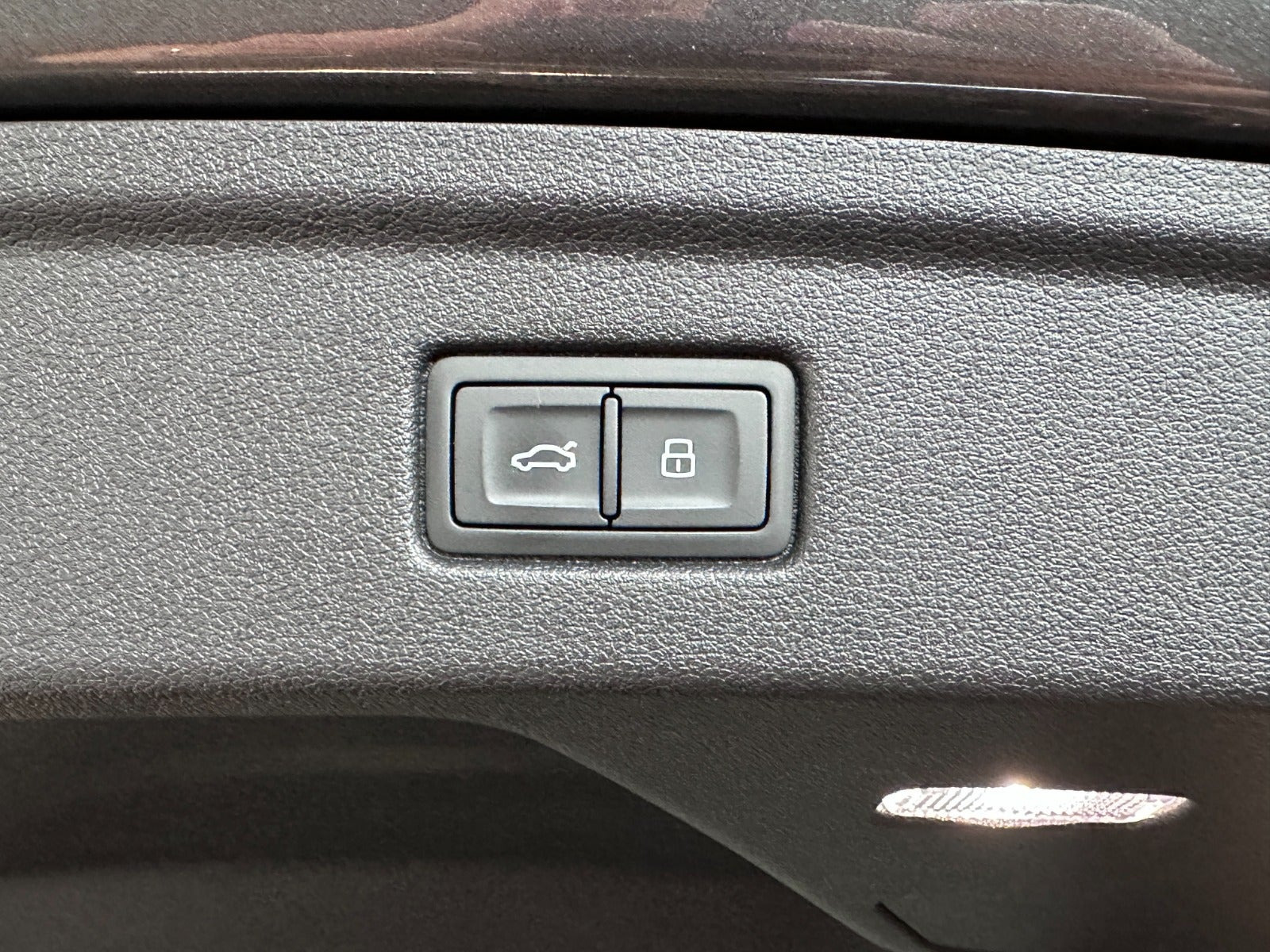 Grå Audi A5 fra 2020