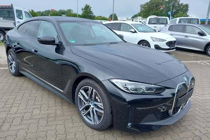 Sort BMW i4 fra 2024