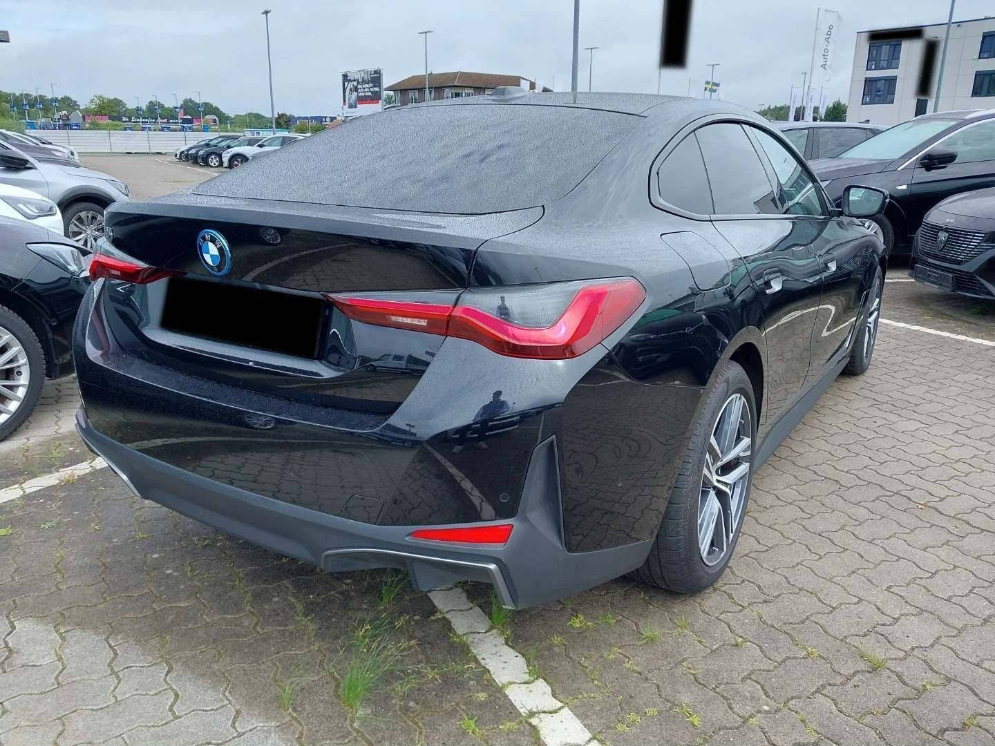 Sort BMW i4 fra 2024
