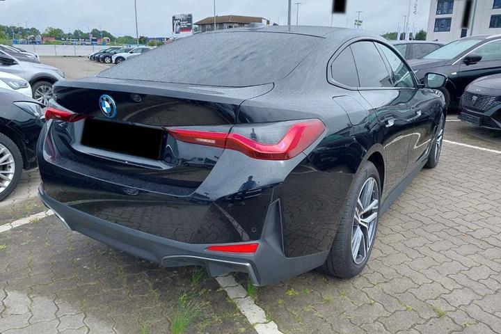 Sort BMW i4 fra 2024