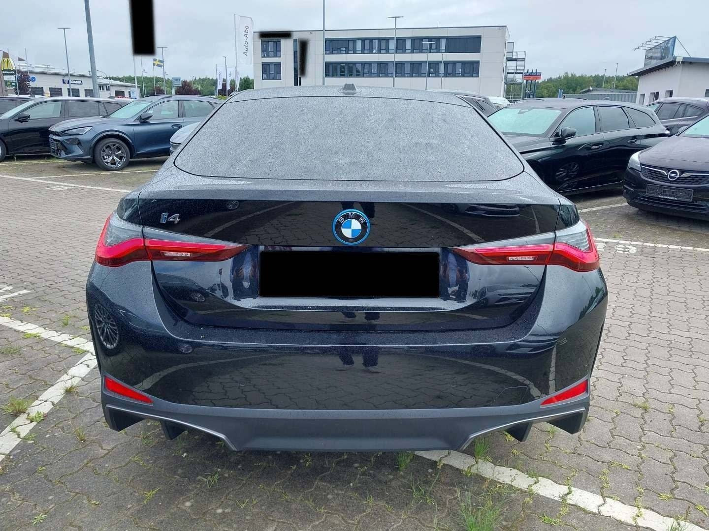 Sort BMW i4 fra 2024