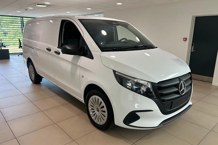 undefined Mercedes Vito 114 fra 2024