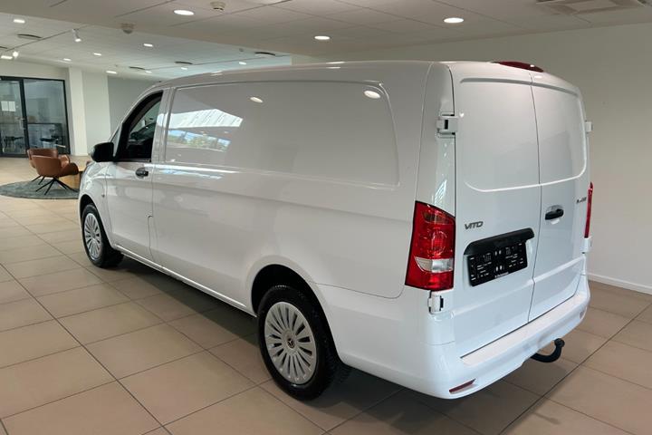 undefined Mercedes Vito 114 fra 2024