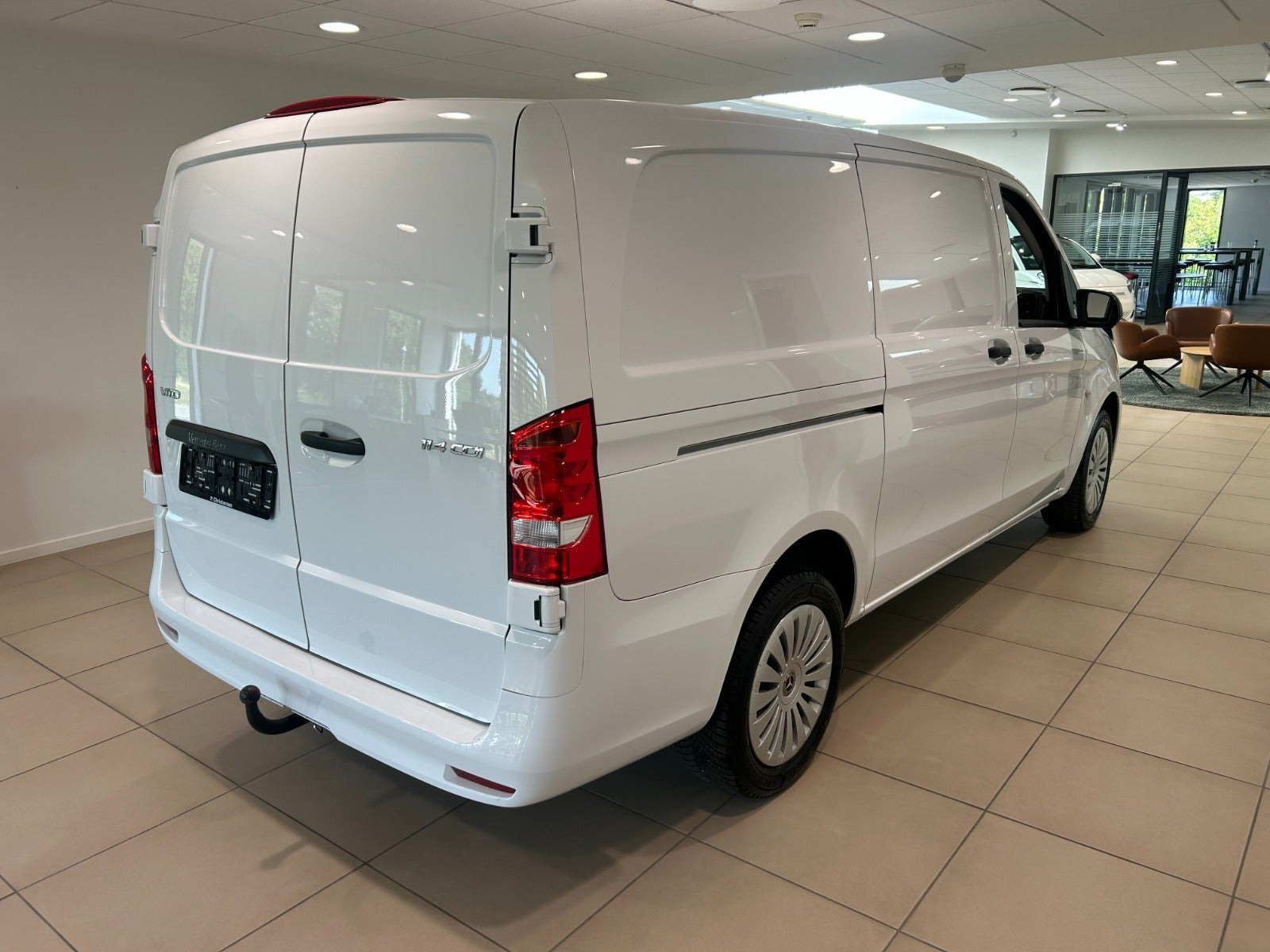 undefined Mercedes Vito 114 fra 2024