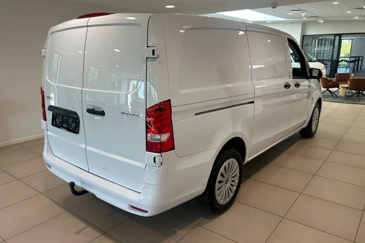 undefined Mercedes Vito 114 fra 2024