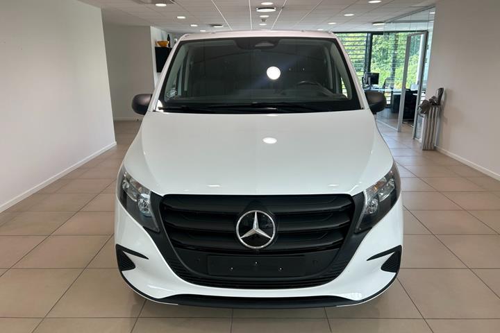 undefined Mercedes Vito 114 fra 2024