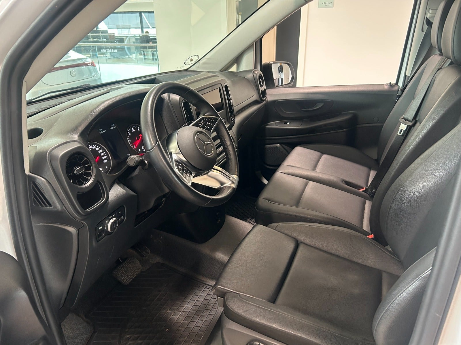 undefined Mercedes Vito 114 fra 2024
