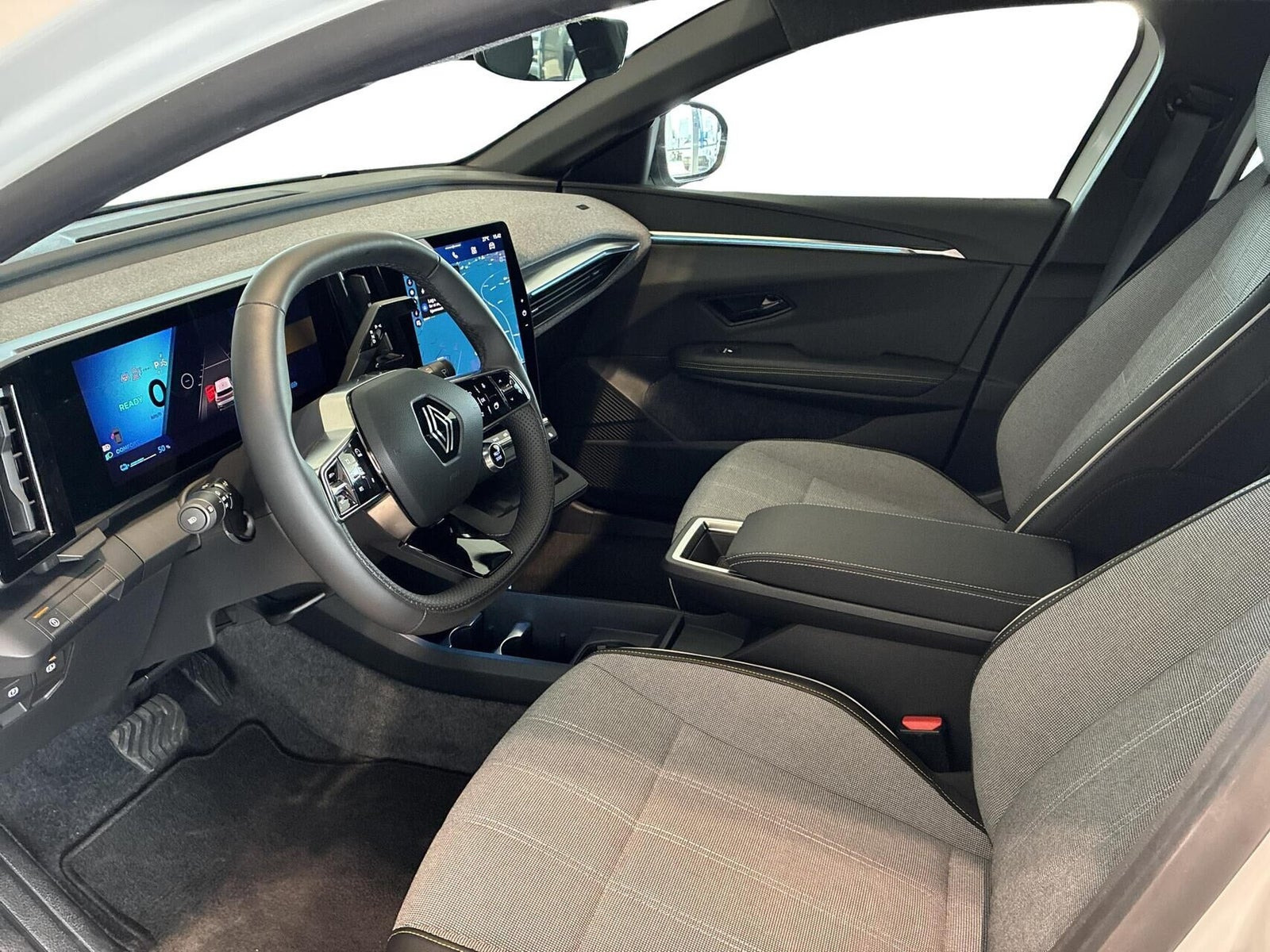 Hvid Renault Megane E-Tech fra 2025