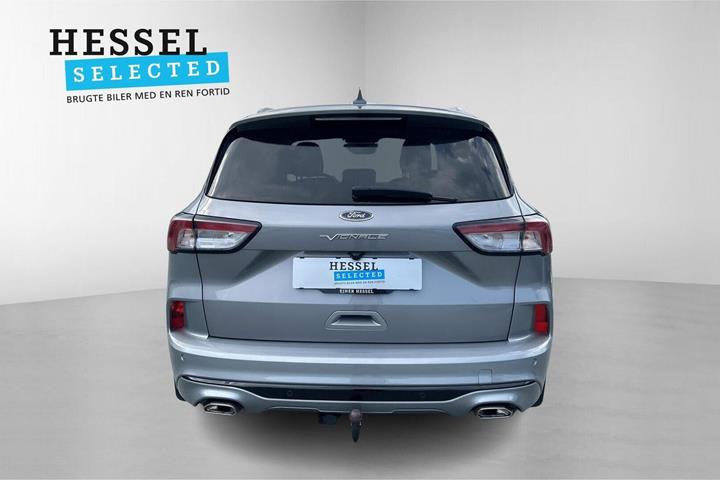 Sølv Ford Kuga fra 2023