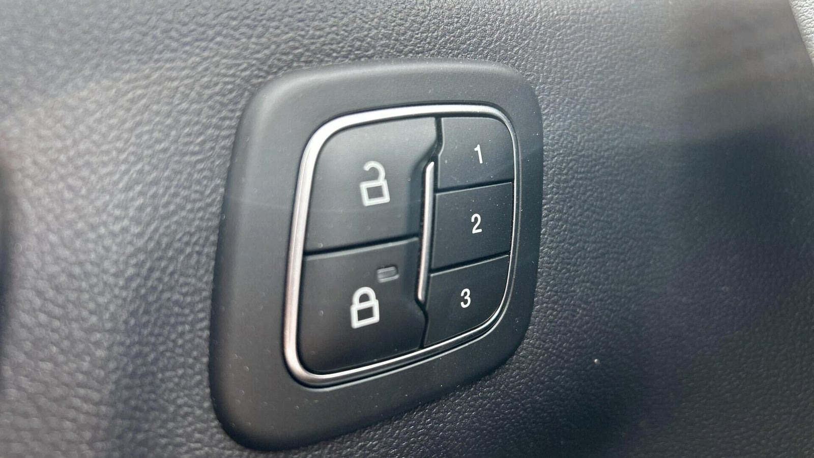 Sølv Ford Kuga fra 2023