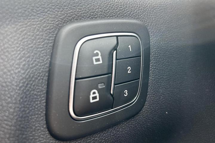 Sølv Ford Kuga fra 2023