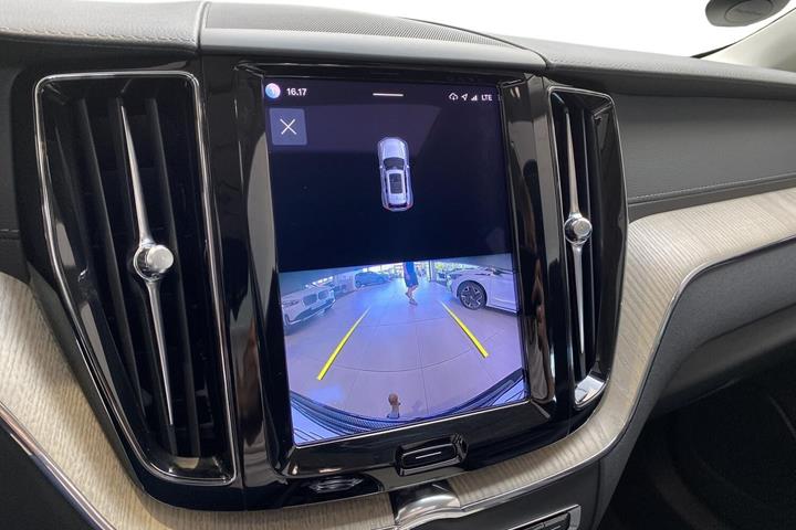 Sort Volvo XC60 fra 2021