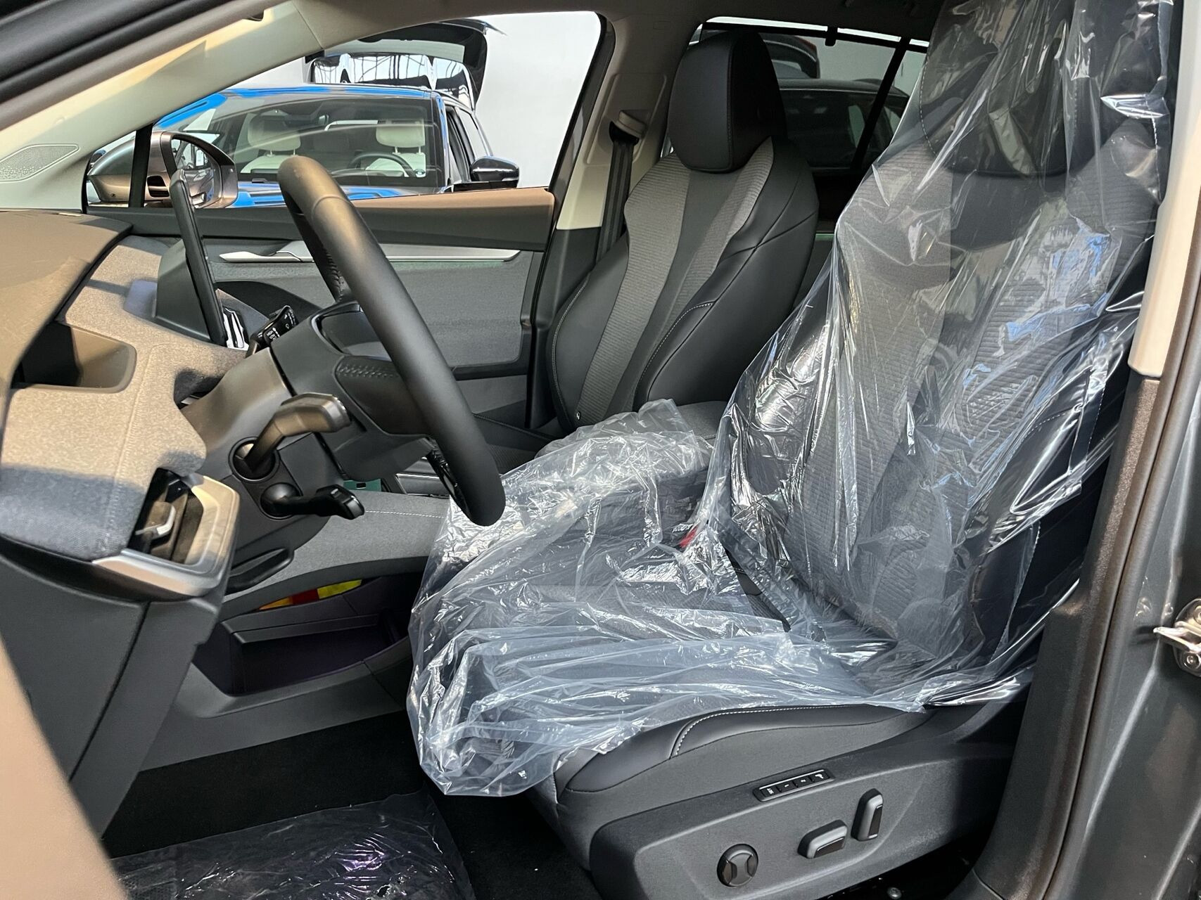 Grå Skoda Enyaq fra 2026