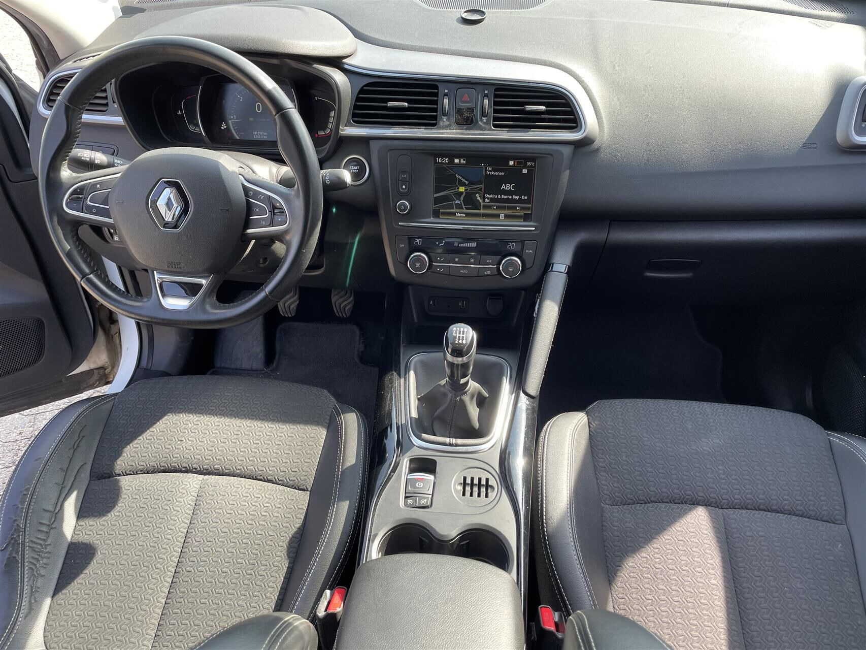 Hvid Renault Kadjar fra 2016